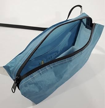 日本未発売　人気色　HIGH TAIL DESIGNS v1.5 ファニーパック HIGH TAIL DESIGNS / The Ultralight Fanny Packs v1.5